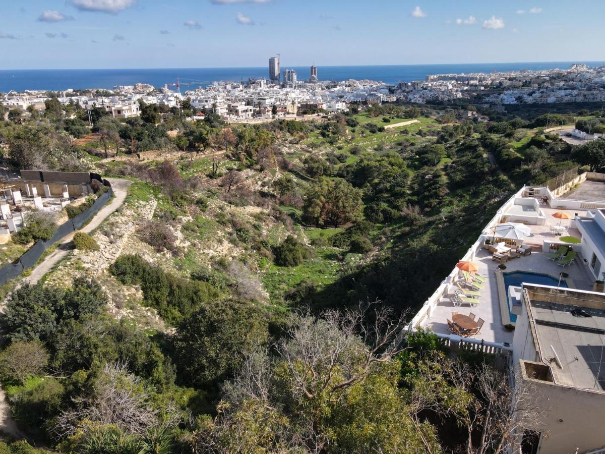 Beautiful Villa With Breathtaking Views In Swieqi By 360 Estates Is-Swieqi Exterior photo