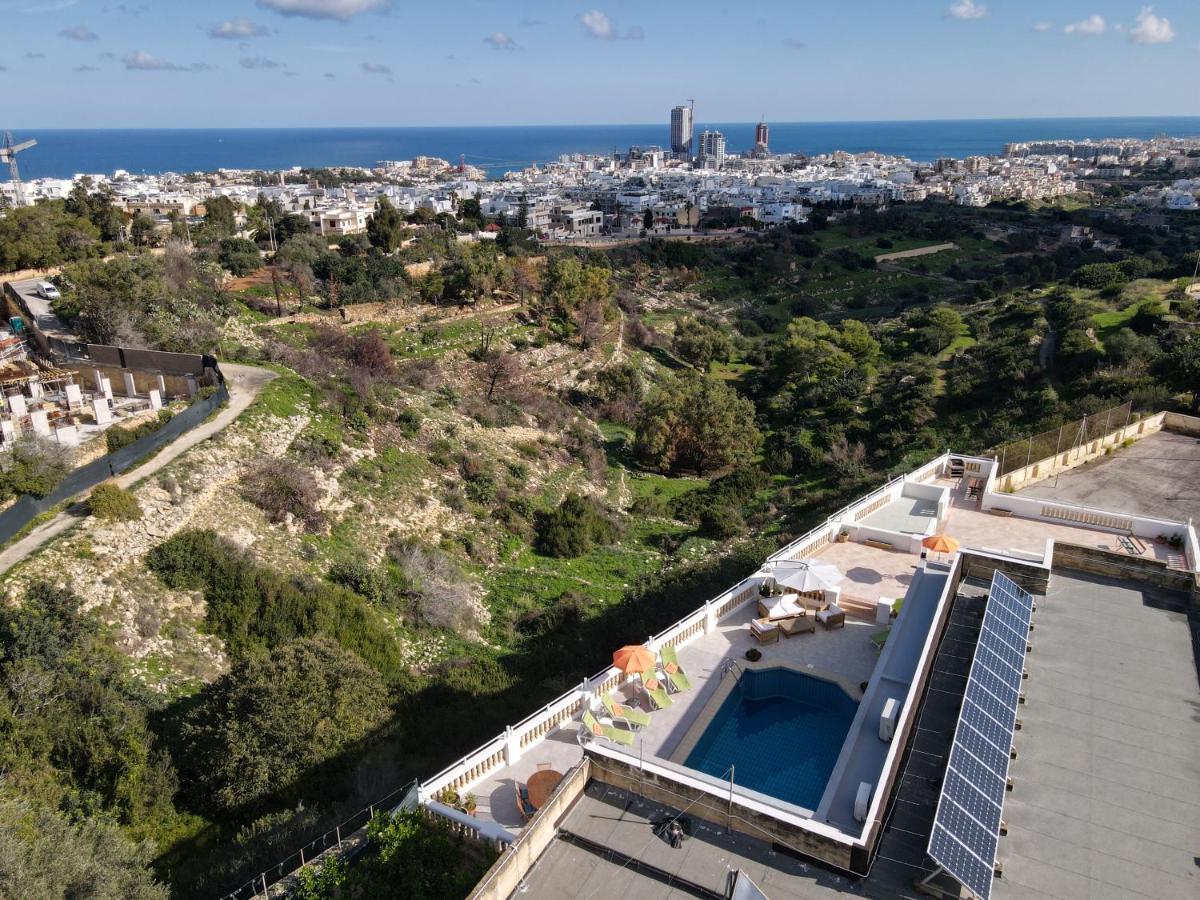 Beautiful Villa With Breathtaking Views In Swieqi By 360 Estates Is-Swieqi Exterior photo